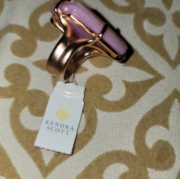 Kendra Scott Megan Pink Mother of Pearl Ring Size 6 - Picture 9 of 15